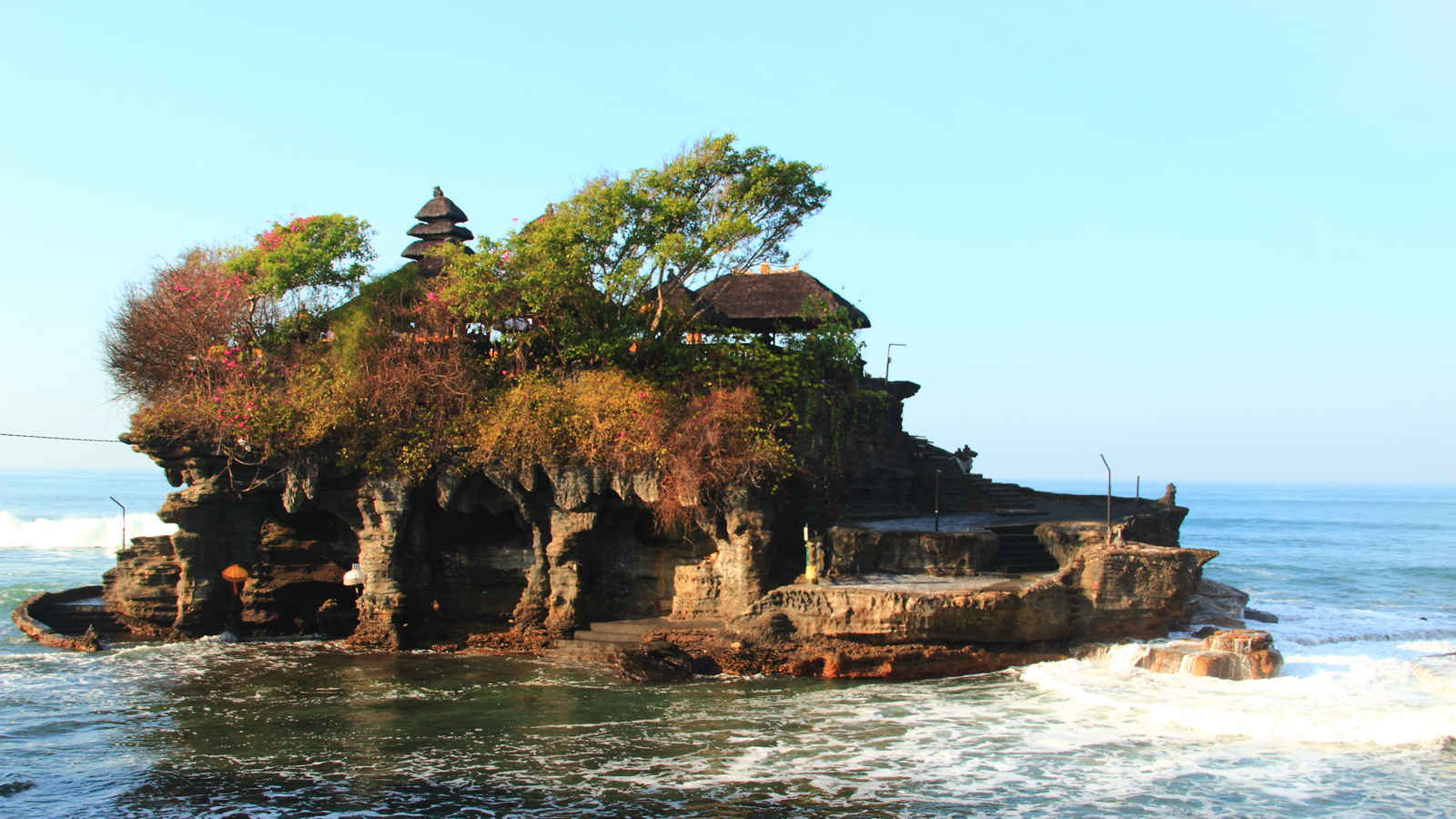 巴厘岛海神庙风景桌面壁纸