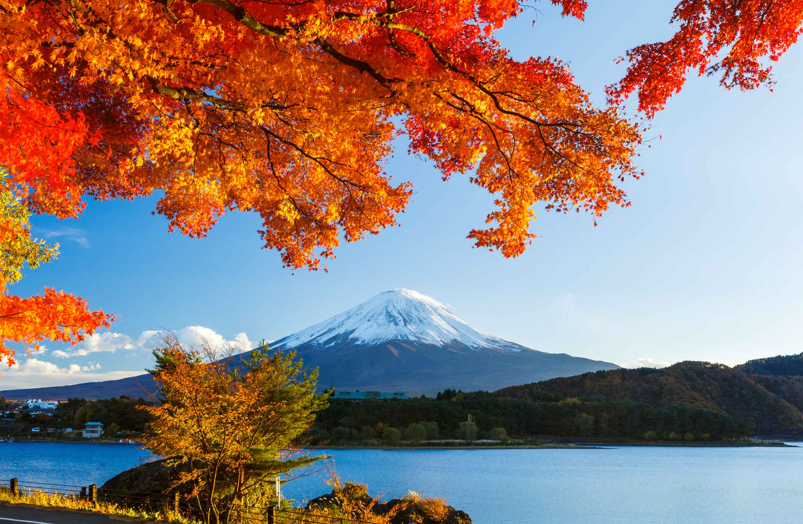 秋天日本富士山高清壁纸-