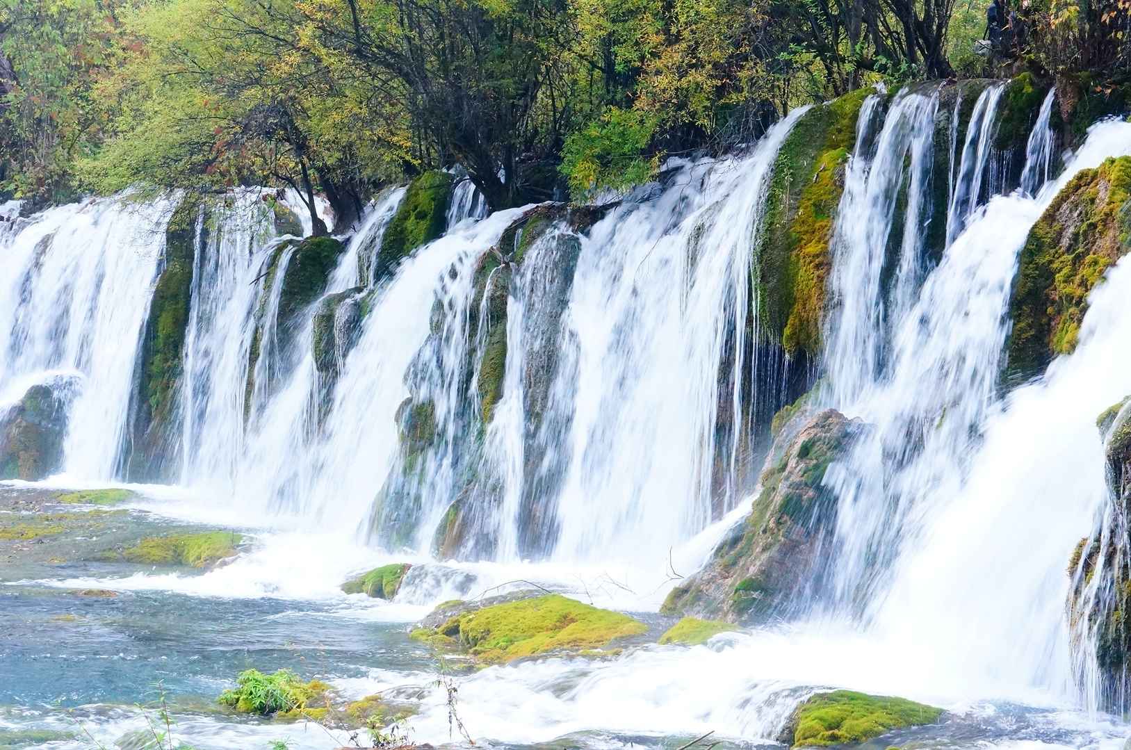 诺日朗瀑布自然景观壁纸图片